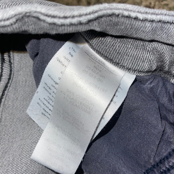 Good American Gray Waist Button Fly Crop Skinny Jeans - Picture 3 of 10